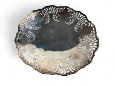 CIRCULAR SILVER BOWL with pierced border, John D. McAllister, Glasgow 1946, 23.5cms (diam.), 513g