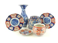 ASSORTED JAPANESE CERAMICS including Imari blue & white baluster vase with crimped rim, 31cms (