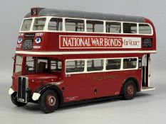 SUNSTAR (1:24 SCALE) RT SERIES RT113 LONDON TRANSPORT DOUBLE DECKER BUS, 'The Battlefield', boxed
