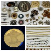 COSTUME JEWELLERY AND COLLECTABLES, including antique brooches, bead necklaces, 1920s powder