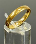 18CT GOLD WEDDING BAND, size P, 5.3g Provenance: private collection Denbighshire