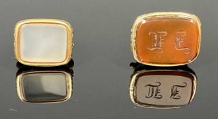 TWO LARGE ANTIQUE YELLOW METAL & HARDSTONE SEAL FOBS Provenance: private collection Conwy