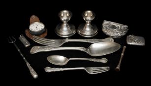 ASSORTED COLLECTABLE SILVER, including pair Kings pattern serving spoon and fork, embossed snuff