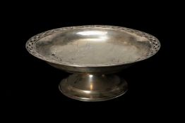 GEORGE V SILVER TAZZA, Elkington & Co, Birmingham 1923, pierced border, socle foot, 26.5cms (diam.),