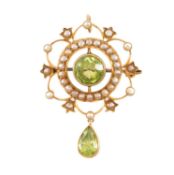 EDWARDIAN 15CT GOLD PERIDOT & SEED PEARL PENDANT/BROOCH, 35mm long, 5.0g Provenance: private