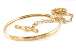 9CT GOLD T-BAR CHAIN, together with 9ct gold bangle, 8.7g gross (2) Provenance: private collection