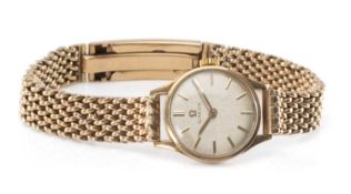 9CT OMEGA LADIES' BRACELET WATCH, champagne dial, baton hours, associated 9ct mesh link bracelet and