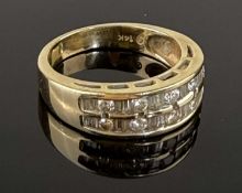 14CT GOLD DIAMOND BAGUETTE & BRILLIANT CLUSTER RING, with two channel-set rows of alternating