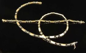 14CT TWO-COLOUR GOLD NECKLACE & MATCHING BRACELET, each with alternating polished white gold