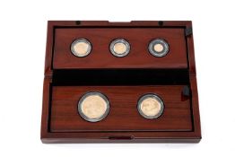 'THE SOVEREIGN 2018' GOLD PROOF 5-COIN SET, Royal Mint limited edition (663/750), containing Five-