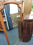 MAHOGANY BOW FRONT HANGING CORNER CUPBOARD, early 19th century, 110 (h) x 68cms (w), and a Victorian