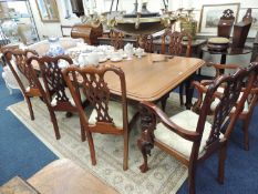VICTORIAN MAHOGANY WIND-OUT DINING TABLE, accommodating two additional leaves, 243cms (l) (extended)