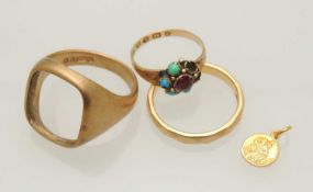 9CT GOLD FACETED WEDDING RING, size Q/R, 2.9g; gent's 9ct gold vacant signet ring, size U,