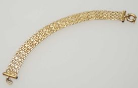 18CT YELLOW GOLD BRICK MESH BRACELET, with cabochon sapphire capped bar terminals and ring bolt