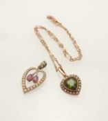 9CT GOLD CHAIN LINK NECKLACE, 38.5cms (l), supporting a heart-shaped 9ct gold pendant, centred