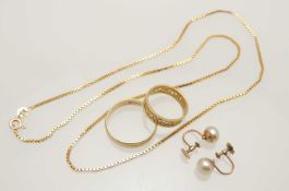 9CT GOLD WEDDING RING, size T, 3g; 9ct gold pierced wedding ring, size L, 1.3g; 9ct gold box link