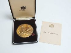 THOMAS FATTORINI SILVER MEDALLION, designed by Arnold Machin for the Royal Academy of Arts after the