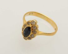 18CT GOLD SAPPHIRE & DIAMOND CLUSTER RING, small marquise sapphire bordered with ten small