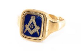 9CT GOLD & ENAMEL MASONIC SWIVEL RING, 6.3g, ring size V Provenance: private collection Rhondda