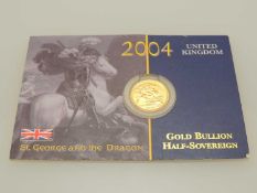 ELIZABETH II 2004 BULLION HALF-SOVEREIGN Provenance: private collection Gwynedd Please note: this