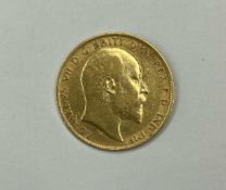 EDWARD VII HALF SOVEREIGN, 1907 (VF), weight approx. 4g Provenance: private collection Cheshire