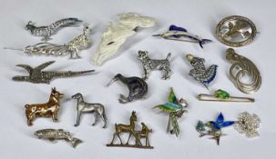 DECORATIVE ANIMALIA BROOCHES including Essex Crystal flying mallard brooch marked 'Mizpah', 38mms,