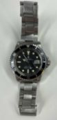 ROLEX OYSTER PERPETUAL DATE 'SINGLE RED' SUBMARINER WRISTWATCH, c. 1972, MK V dial, 40mms