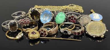 PARCEL OF ASSORTED DECORATIVE RINGS, including a 9ct gold belt ring, size V, 3.1g; a 9ct gold garnet
