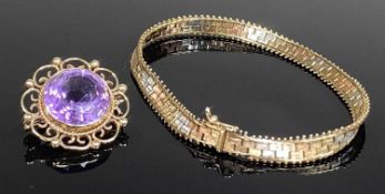 9CT THREE-COLOUR GOLD BRICK LINK BRACELET, 18cms (l), 8.9g; also a 9ct gold mounted amethyst brooch,