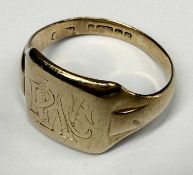 9CT GOLD SIGNET RING, size M, 4g Provenance: private collection Denbighshire