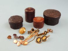 PAIR OF 9CT GOLD CHAIN CUFFLINKS, engraved with initials 'WJC', approx. 8g; together with assorted