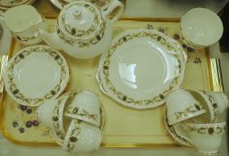DUTCHESS ROMANA TEA SERVICE, including teapot, 23 pieces Provenance: private collection Conwy