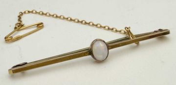 9CT GOLD OPAL BAR BROOCH, with safety chain, 50mms (l), 2g