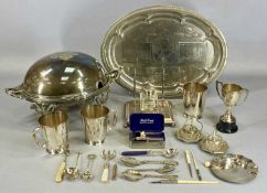 ASSORTED PLATED ITEMS, including oval bacon dish with revolving cover, desk stand with square