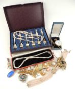 ASSORTED COSTUME JEWELLERY including a small cameo brooch in a 9ct gold mount, 23mms; modern