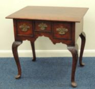 QUALITY REPRODUCTION OAK LOWBOY in the Georgian style, 71 (h) x 69 (w) x 56cms (d) Provenance:
