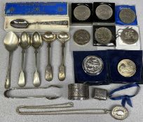 ASSORTED COLLECTABLE SILVER / WHITE METAL, including napkin ring, two lockets (one having chain),