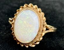9CT GOLD OPAL RING, size O, 3.3g