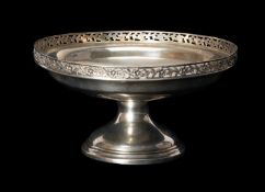 GEORGE V SILVER COMPORT, London 1923, pierced foliate border, socle base, 20cms (diam.), wt. 10ozt