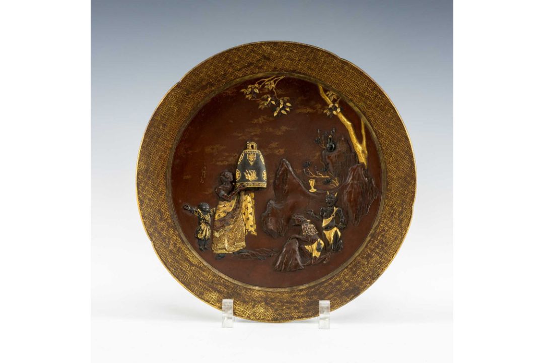 FINE JAPANESE MIXED METAL BRONZE LOBED DISH, Meiji Period, by Inoue, finely decorated in silver, - Image 1 of 2