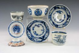 ASSORTED ASIAN BLUE & WHITE PORCELAIN, including Chinese 'phoenix & cloud' medallion deep bowl (no