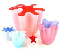 VENINI STYLE LARGE ORANGE & WHITE GLASS HANDKERCHIEF VASE, 24.5cms (h); together with a smaller