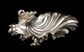 ELIZABETH II SILVER SHELL BUTTER DISH, S. J. Rose & Son, London 1971, retailed by Mappin & Webb,