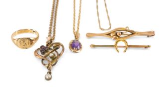 ASSORTED 9CT GOLD JEWELLERY, including amethyst pendant on chain, Art Nouveau amethyst and seed
