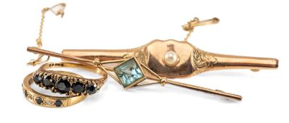 TWO 9CT GOLD SAPPHIRE RINGS & TWO BROOCHES, in ring set with five stones, the other with alternate