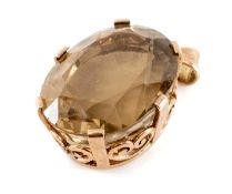 9CT GOLD SMOKEY QUARTZ PENDANT, 26mms (h), wt. 17g Provenance: consigned from Swansea Comments: good