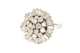18K WHITE GOLD DIAMOND CLUSTER RING, ballerina style, with brilliant and baguette cut diamonds,