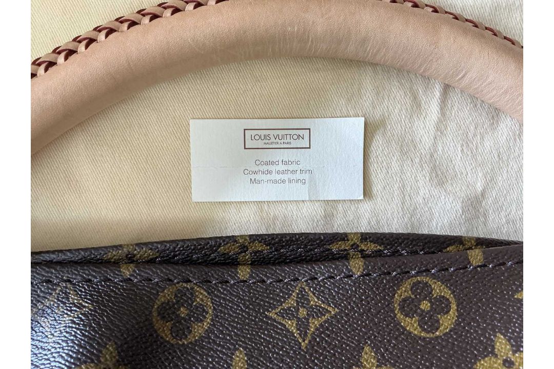 LOUIS VUITTON 'ARTSY' BAG, iconic design, 'Louis Vuitton, Paris, Made in Spain' makers label, - Image 7 of 10