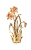 9CT GOLD DAFFODIL BROOCH, 3.2cms, 3.4g Provenance: private collection Caerphilly County Borough