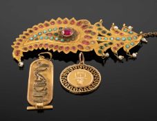 EGYPTIAN HIEROGLYPH PENDANT, indistinctly marked, 40mms, 2.9g; together with 14ct gold Egyptianate
